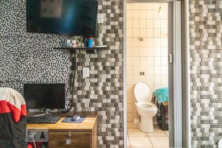 Casa à venda com 150m², 4 quartos e 2 vagas Casa à venda com 150m², 4 quartos e 2 vagasSuíte