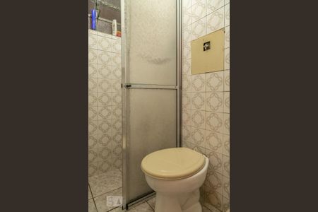 Casa à venda com 150m², 4 quartos e 2 vagas Casa à venda com 150m², 4 quartos e 2 vagasCasa 1 - Banheiro