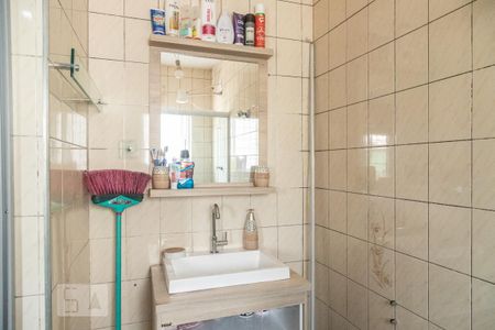 Casa à venda com 150m², 4 quartos e 2 vagas Casa à venda com 150m², 4 quartos e 2 vagasBanheiro da Suíte