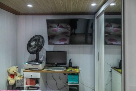 Casa à venda com 150m², 4 quartos e 2 vagas Casa à venda com 150m², 4 quartos e 2 vagasCasa 2 - Quarto 4