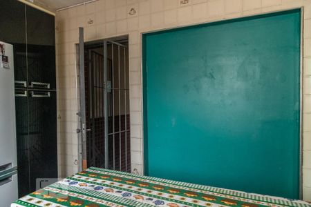 Casa à venda com 150m², 4 quartos e 2 vagas Casa à venda com 150m², 4 quartos e 2 vagasCasa 2 - Cozinha