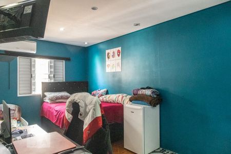 Casa à venda com 150m², 4 quartos e 2 vagas Casa à venda com 150m², 4 quartos e 2 vagasSuíte