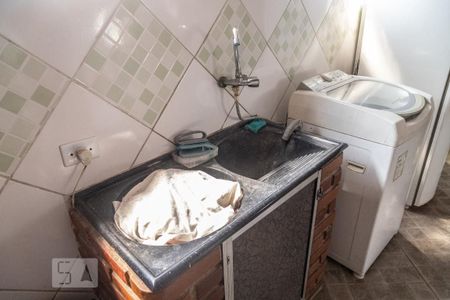 Casa à venda com 150m², 4 quartos e 2 vagas Casa à venda com 150m², 4 quartos e 2 vagasCasa 2 - Área de Serviço