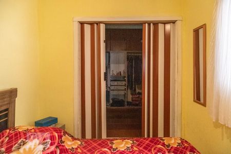 Casa à venda com 150m², 4 quartos e 2 vagas Casa à venda com 150m², 4 quartos e 2 vagasCasa 1 - Quarto