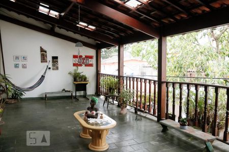 Casa à venda com 180m², 4 quartos e 5 vagasVaranda Sala 2