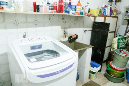 Casa à venda com 180m², 4 quartos e 5 vagasLavanderia