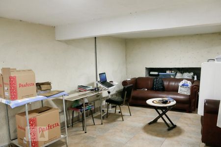 Casa à venda com 180m², 4 quartos e 5 vagasSalão de Festas