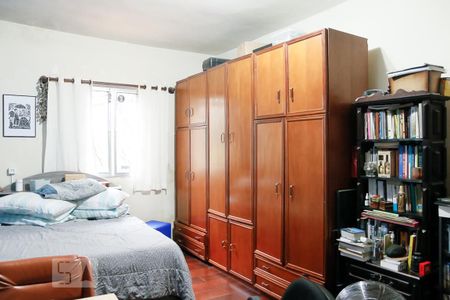 Casa à venda com 180m², 4 quartos e 5 vagasQuarto 3