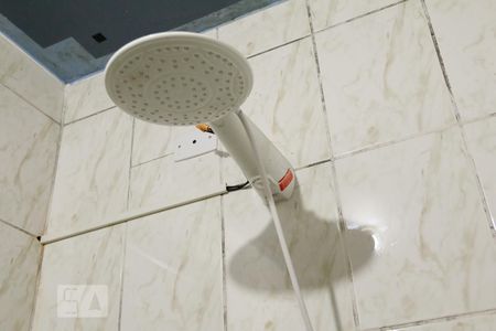 Casa à venda com 180m², 4 quartos e 5 vagasBanheiro Suite 