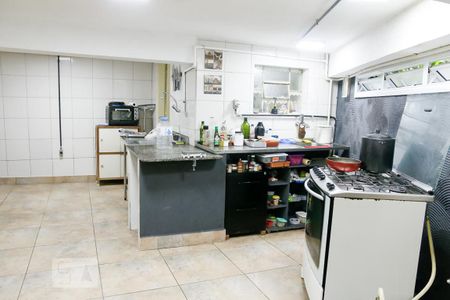 Casa à venda com 180m², 4 quartos e 5 vagasSalão de Festas