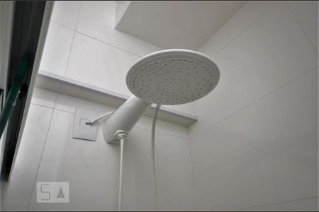 Chuveiro de kitnet/studio para alugar com 1 quarto, 25m² em Flamengo, Rio de Janeiro