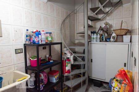 Casa à venda com 164m², 3 quartos e 3 vagasLavanderia