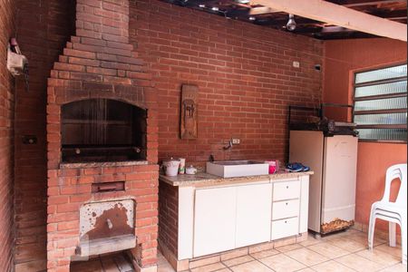 Casa à venda com 164m², 3 quartos e 3 vagasChurrasqueira