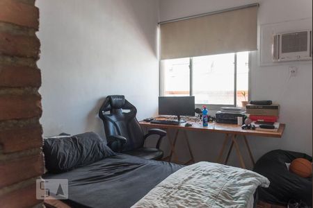 Apartamento à venda com 120m², 4 quartos e 1 vagaQuarto 2