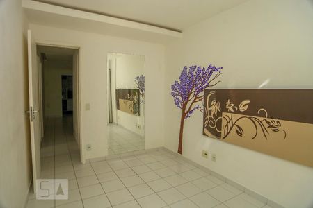 Apartamento à venda com 84m², 3 quartos e 1 vaga Apartamento à venda com 84m², 3 quartos e 1 vagaSuíte