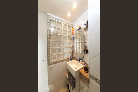 Apartamento para alugar com 78m², 2 quartos e 1 vaga Apartamento para alugar com 78m², 2 quartos e 1 vagaBanheiro da Suíte