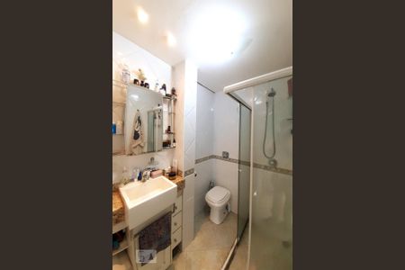 Apartamento para alugar com 78m², 2 quartos e 1 vaga Apartamento para alugar com 78m², 2 quartos e 1 vagaBanheiro da Suíte