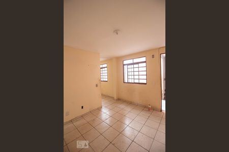 Sala de apartamento à venda com 2 quartos, 54m² em Serraria, Diadema