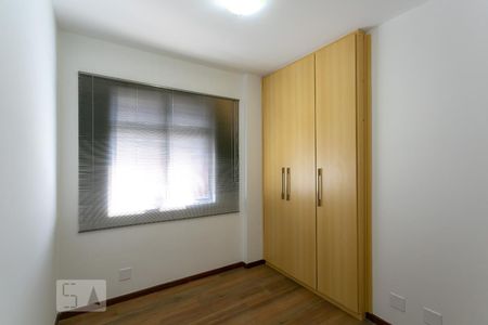 Apartamento para alugar com 76m², 3 quartos e 1 vagaQuarto 2