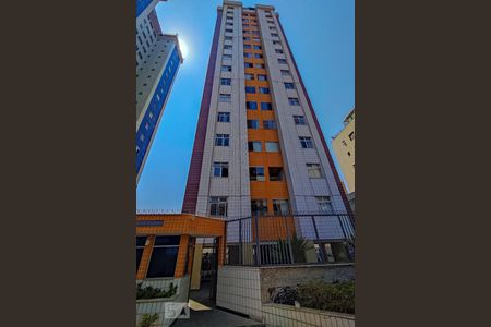 Apartamento para alugar com 76m², 3 quartos e 1 vagaFachada