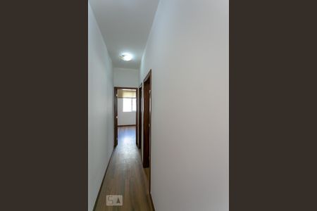 Apartamento para alugar com 76m², 3 quartos e 1 vagaCorredor