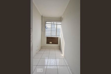 Sala / Dormitório de apartamento para alugar com 1 quarto, 18m² em Santo Amaro, São Paulo