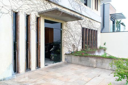 Casa à venda com 404m², 4 quartos e 6 vagasQuintal