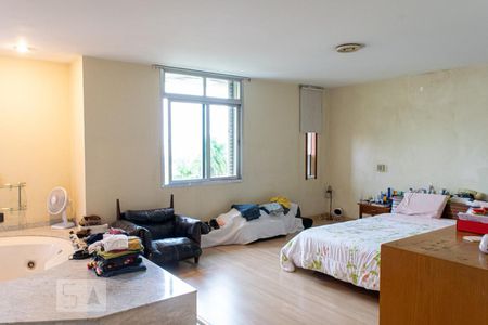Suíte 1 de casa à venda com 4 quartos, 404m² em Vila Ida, São Paulo