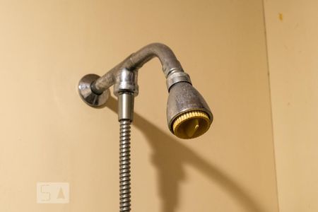 Casa à venda com 404m², 4 quartos e 6 vagasDetalhe do banheiro da suíte 4