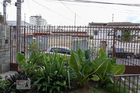 Vista da sala 1 de casa para alugar com 5 quartos, 243m² em Santa Efigênia, Belo Horizonte