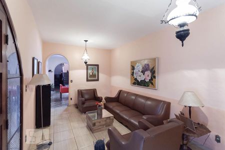 Sala 1  de casa para alugar com 5 quartos, 243m² em Santa Efigênia, Belo Horizonte