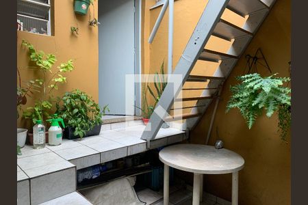 Casa à venda com 140m², 3 quartos e sem vaga Casa à venda com 140m², 3 quartos e sem vagaQuintal