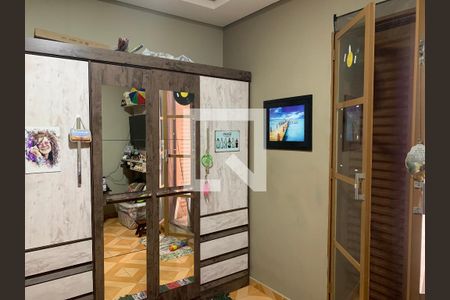 Casa à venda com 140m², 3 quartos e sem vaga Casa à venda com 140m², 3 quartos e sem vagaQuarto 2