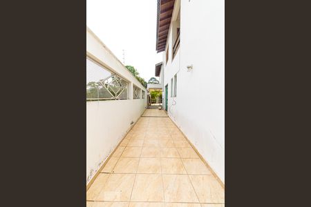 Casa à venda com 340m², 4 quartos e 6 vagasÁrea de Serviço e Churrasqueira