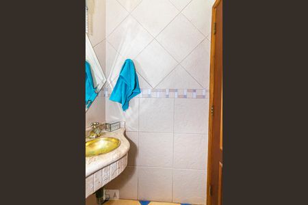 Casa à venda com 340m², 4 quartos e 6 vagasLavabo