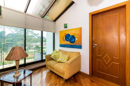 Casa à venda com 340m², 4 quartos e 6 vagasHall e Corredor dos Quartos