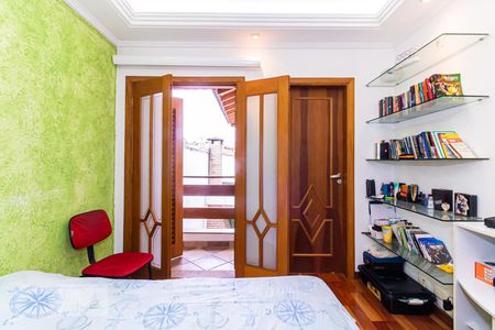 Casa à venda com 340m², 4 quartos e 6 vagasSuíte 2