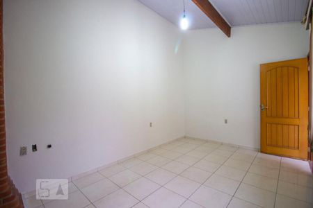 Casa à venda com 208m², 3 quartos e 2 vagasEscritório