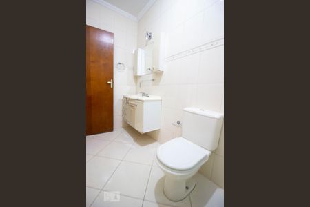 Casa à venda com 208m², 3 quartos e 2 vagasBanheiro da Suíte