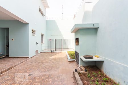 Casa à venda com 280m², 3 quartos e 4 vagasQuintal