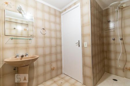 Apartamento para alugar com 150m², 4 quartos e 2 vagas Apartamento para alugar com 150m², 4 quartos e 2 vagasBanheiro da suíte