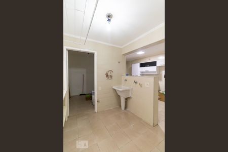 Apartamento para alugar com 150m², 4 quartos e 2 vagas Apartamento para alugar com 150m², 4 quartos e 2 vagasÁrea de serviço
