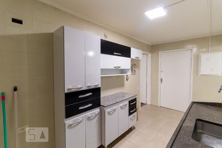 Apartamento para alugar com 150m², 4 quartos e 2 vagas Apartamento para alugar com 150m², 4 quartos e 2 vagasCozinha