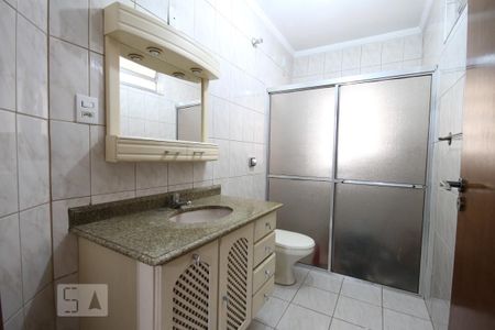 Casa à venda com 105m², 2 quartos e 1 vagaBanheiro