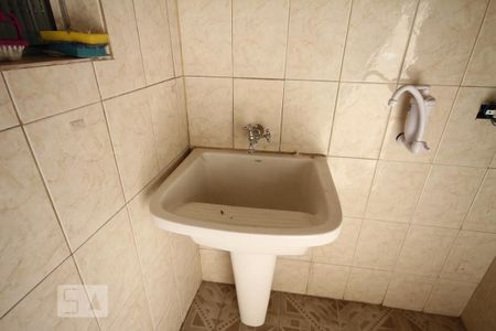 Casa à venda com 105m², 2 quartos e 1 vagaÁrea de Serviço