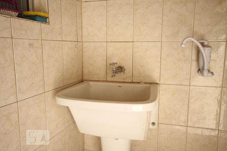 Casa à venda com 105m², 2 quartos e 1 vagaÁrea de Serviço