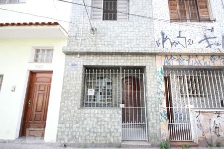 Casa à venda com 105m², 2 quartos e 1 vagaFachada frente