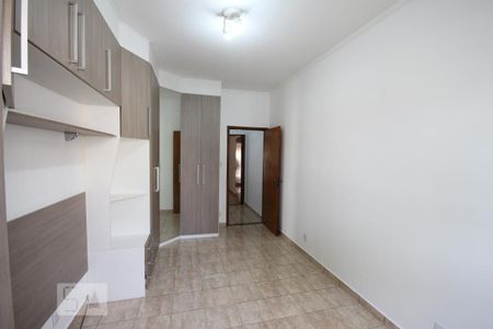 Casa à venda com 105m², 2 quartos e 1 vagaQuarto