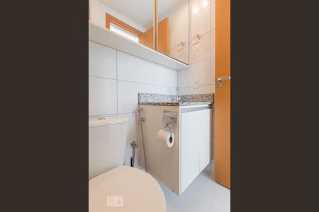 Banheiro de apartamento para alugar com 1 quarto, 29m² em Asa Norte, Brasília
