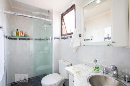 Apartamento à venda com 78m², 3 quartos e 2 vagasBanheiro do quarto 1